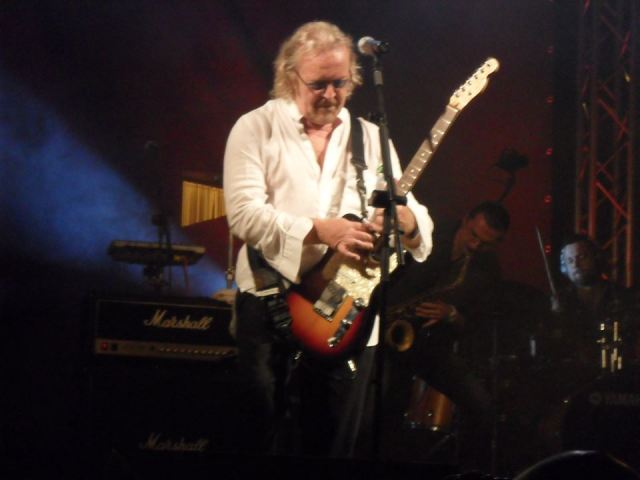 1157637_10201649374425889_1634150547_n