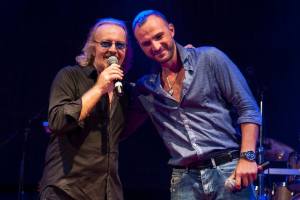 11824979_889487421130144_1093285304147423102_n